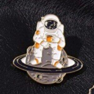 Cute cartoon space theme alloy brooch, including cartoon astronaut